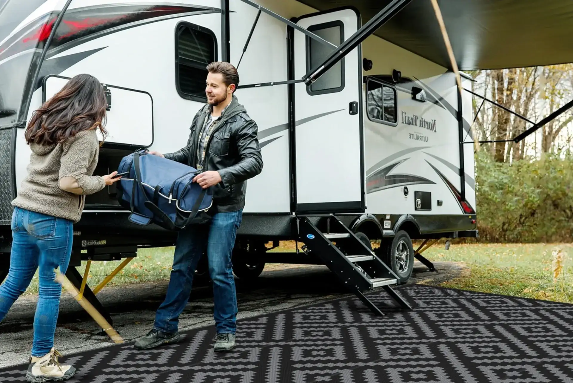 AJ's Familie Camper Rentals: Anzeige der Verfügbarkeit, Verkauf von Artikeln und Umstellung auf eine booqable Miet-Website