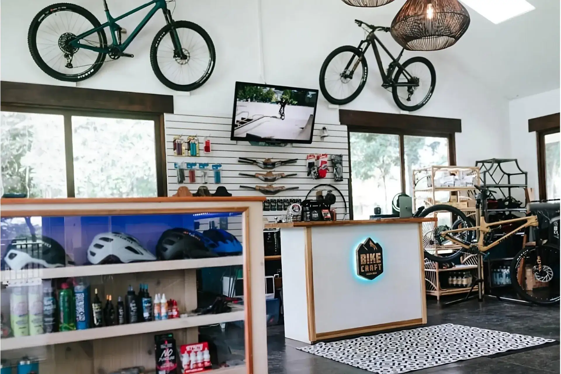 BIKECRAFT bringt mit Booqable High-End-Mountainbiking an die Pazifikküste Costa Ricas
