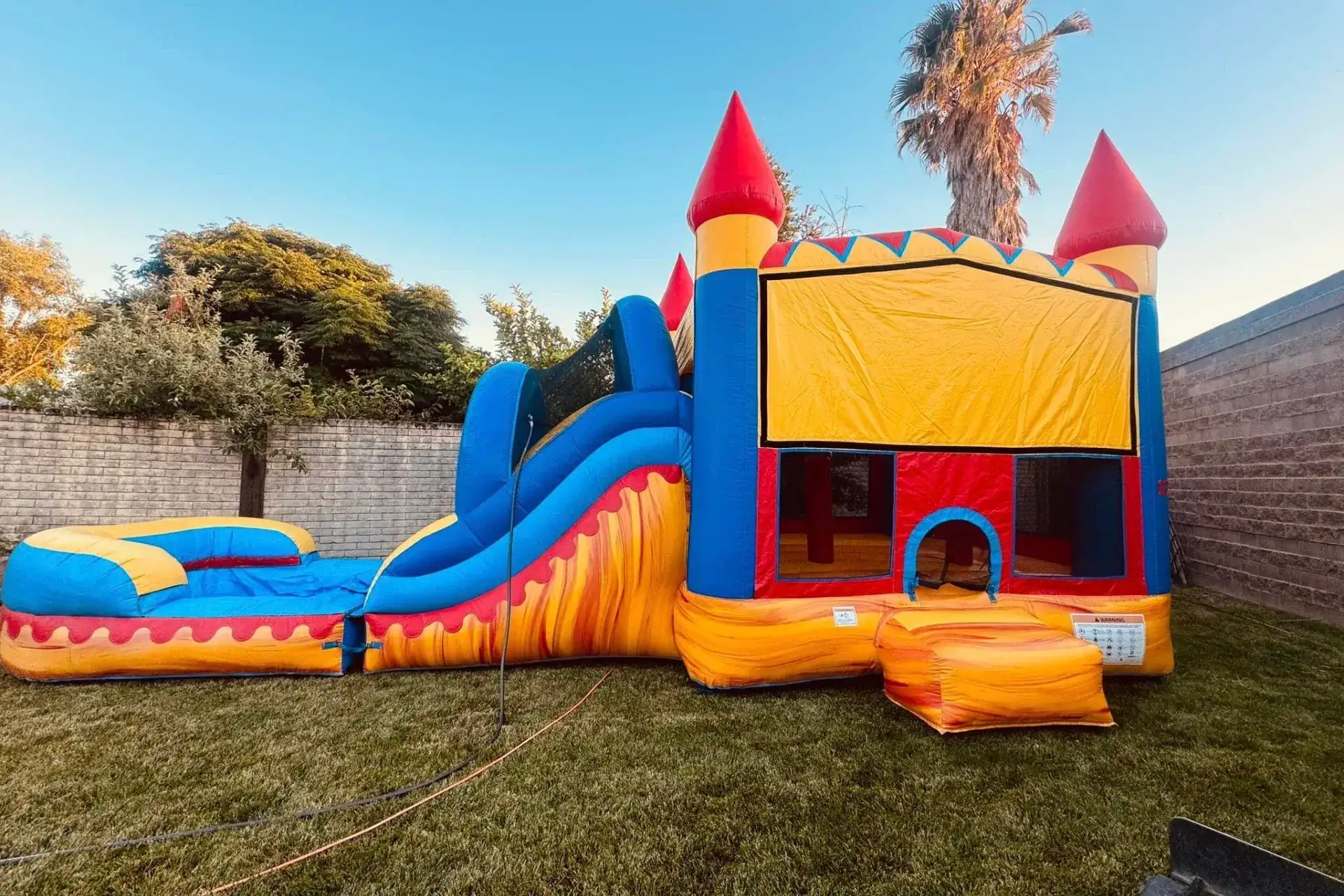 Cómo el propietario de FunJumpHouses dio un giro a su vida con el alquiler de hinchables