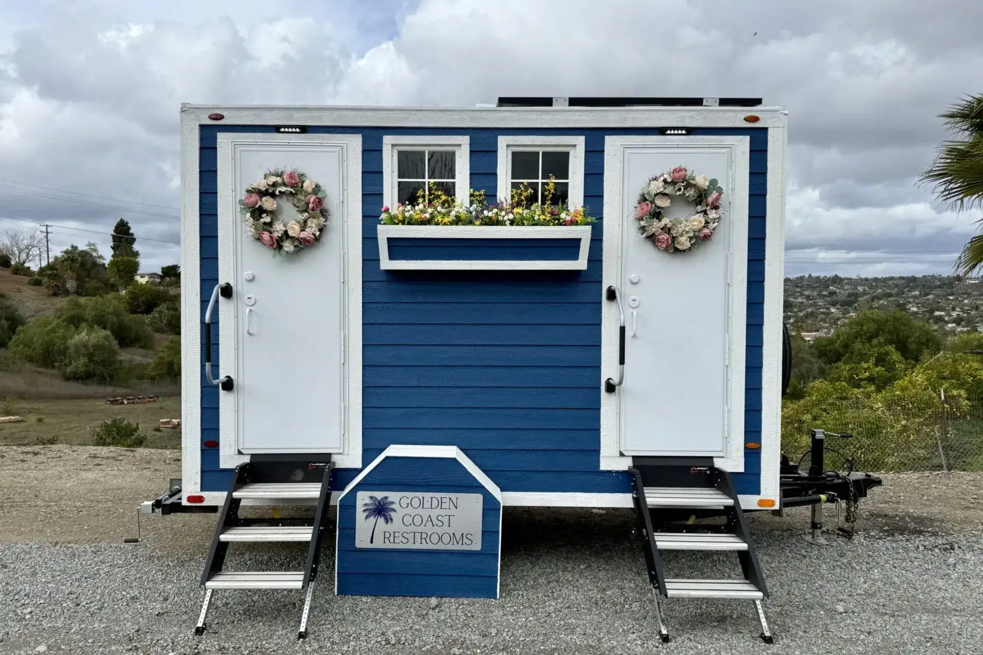 Golden Coast Restrooms: Elevating Event Services with Booqable