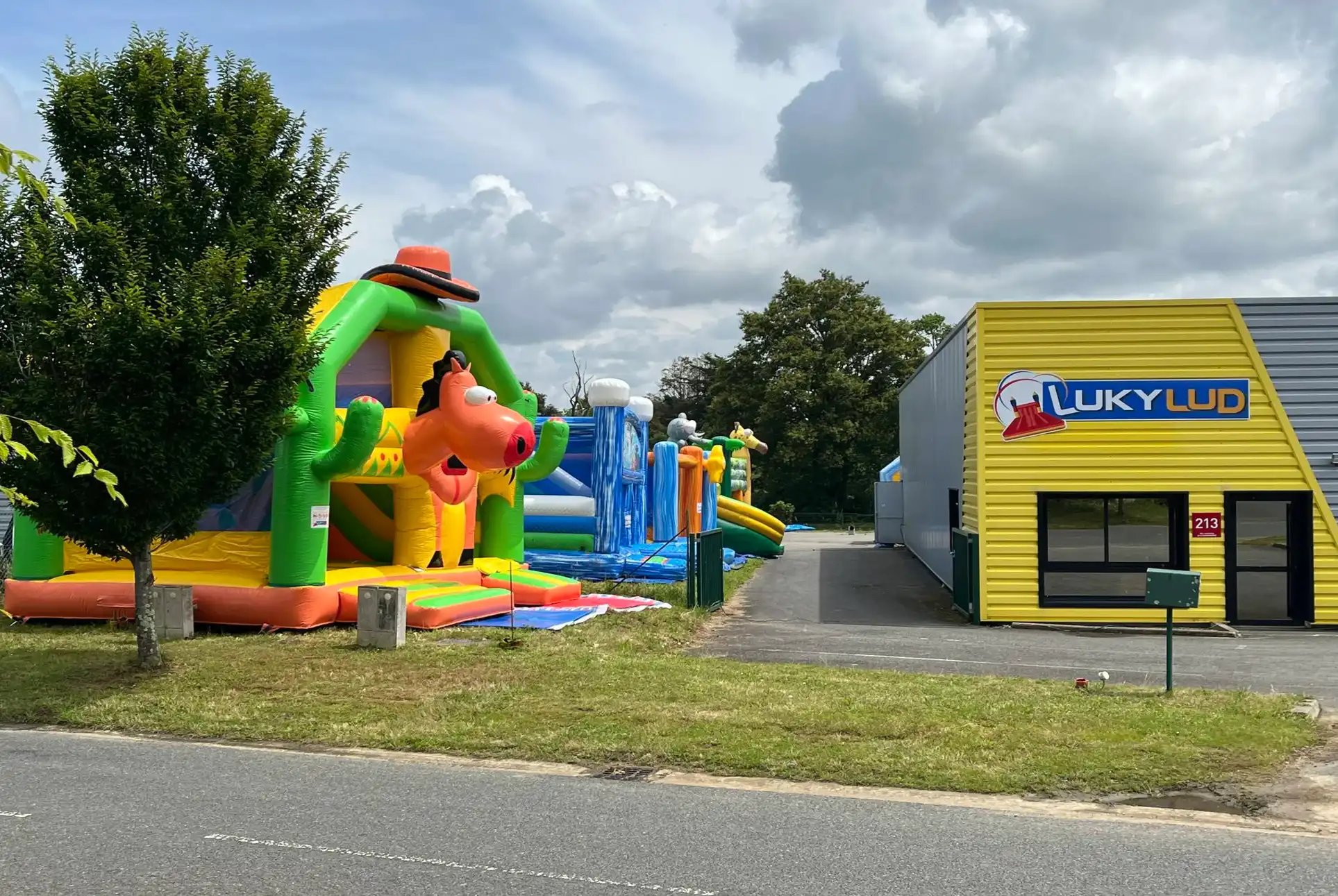 Luky Lud: Verhuur toevoegen aan een 20 jaar oude opblaasbare business met Booqable