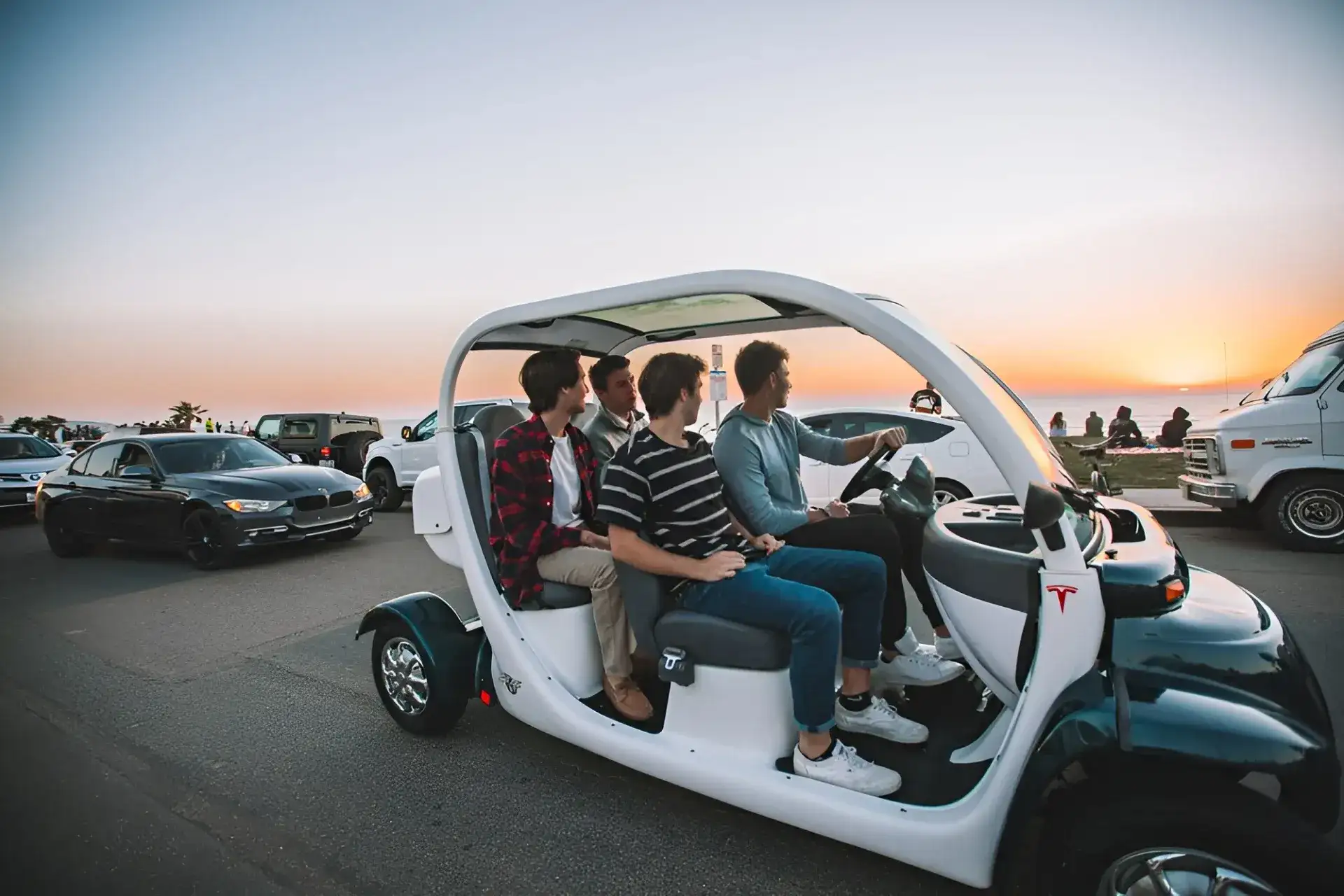 Pacific Beach Golf Cart Rentals offre un moyen de transport amusant et abordable à la plage