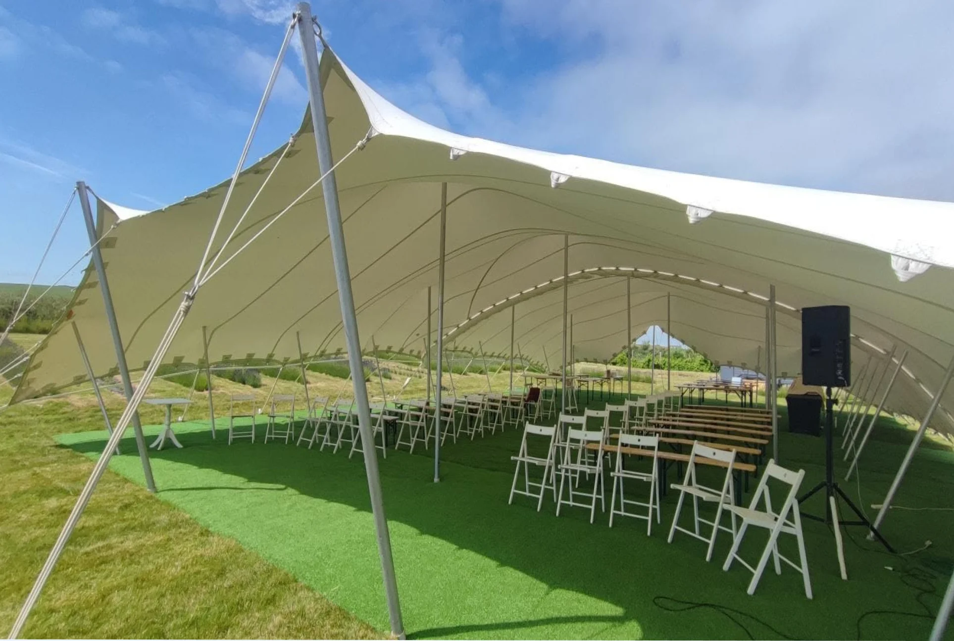 Stretch Tents Ireland: Keeping Festival Tent Rentals on Track with Booqable