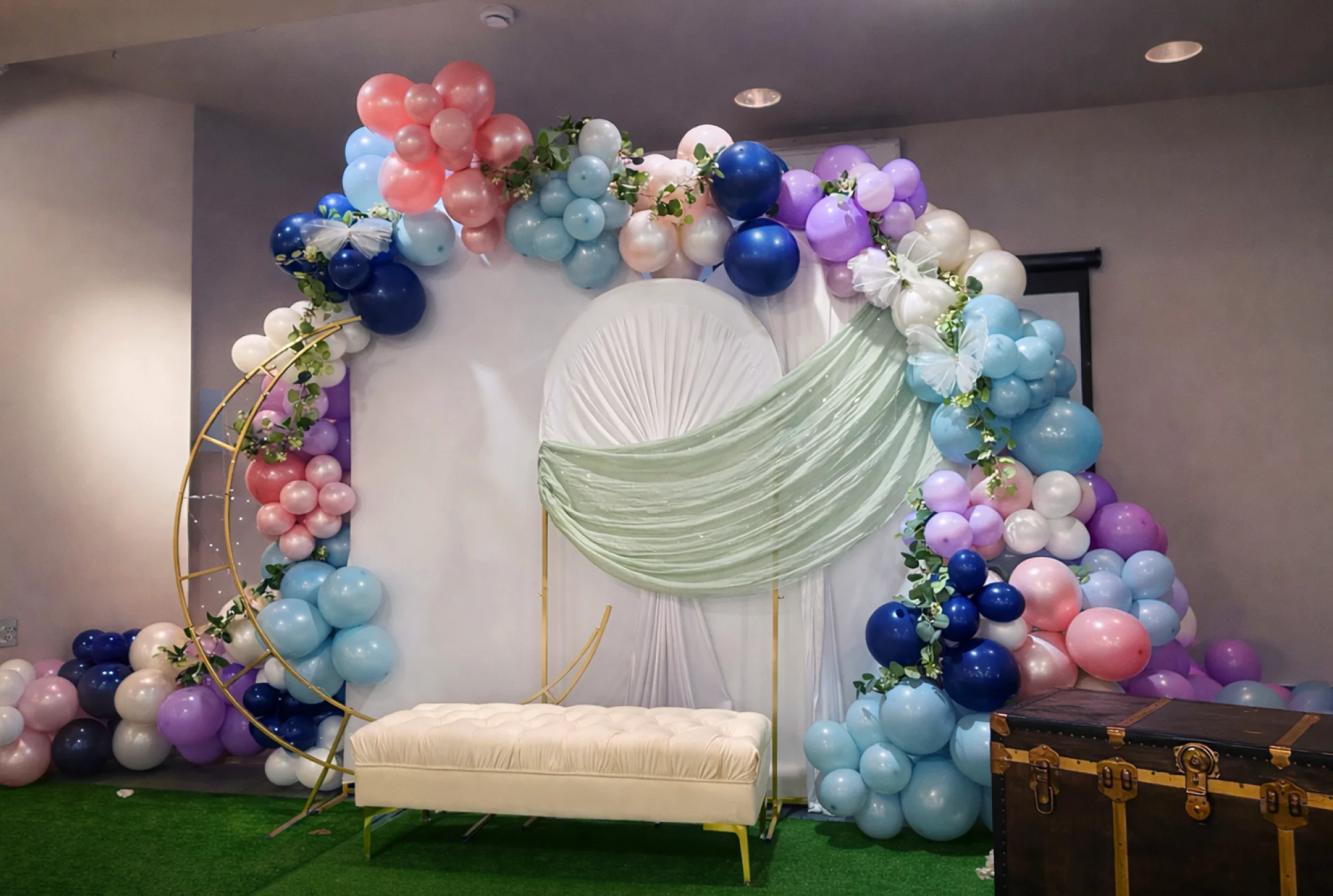 Taziri Events: Uso de la Búsqueda de Imágenes y Depósitos de Seguridad de Booqable para Hacer Crecer un Negocio de Alquiler de Eventos