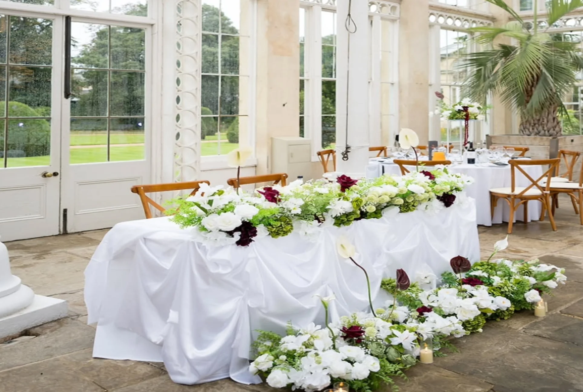 The Soirée Planner : Comment une Entreprise de Location de Mariage Solo a Évolué avec Booqable