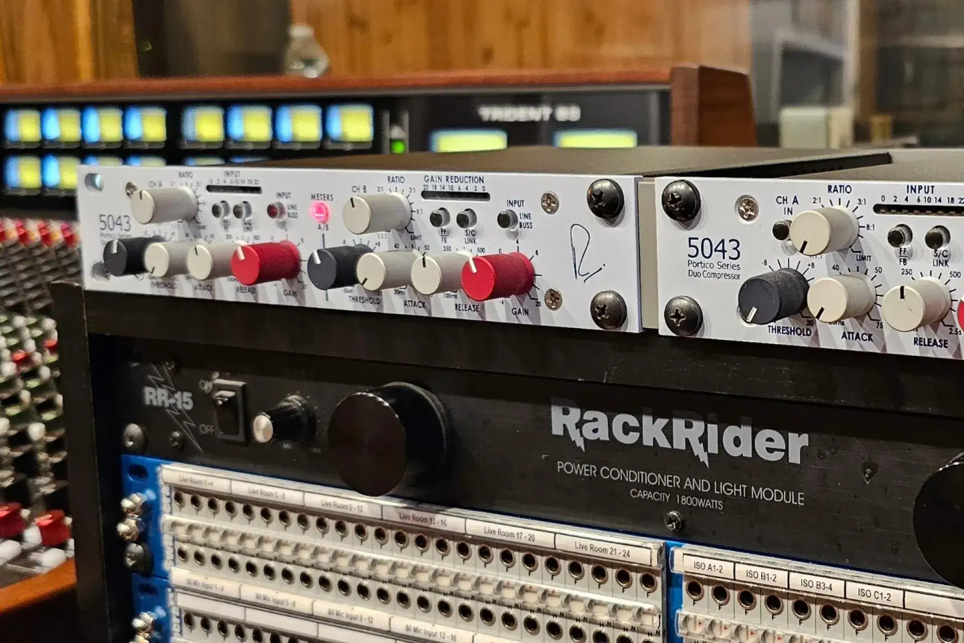 De oprichter van WAV Lab richt zich op muziekproductie terwijl de verhuur zichzelf bedient met Booqable