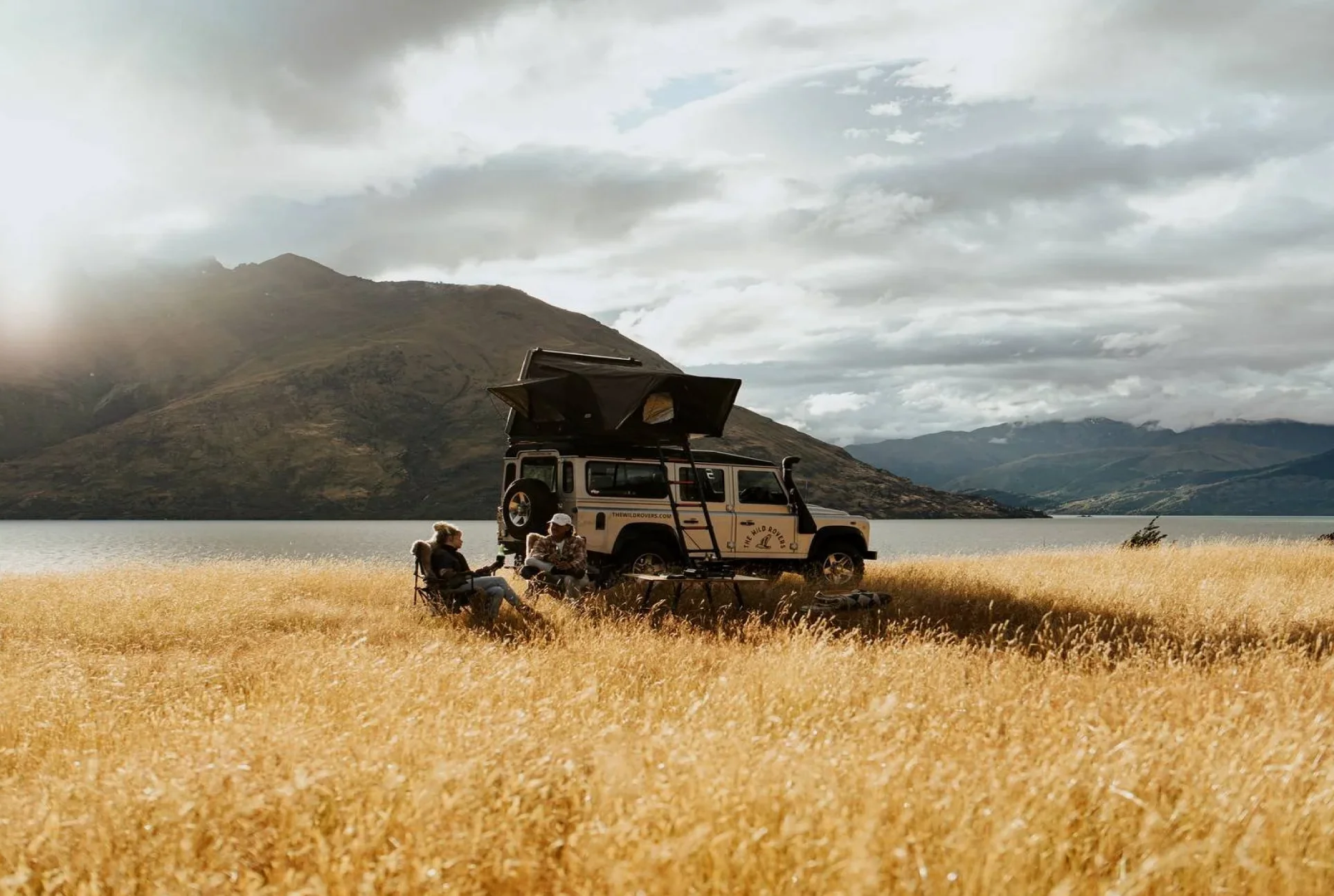 The Wild Rovers: Impulsionando o aluguel de campers Land Rover com a Booqable