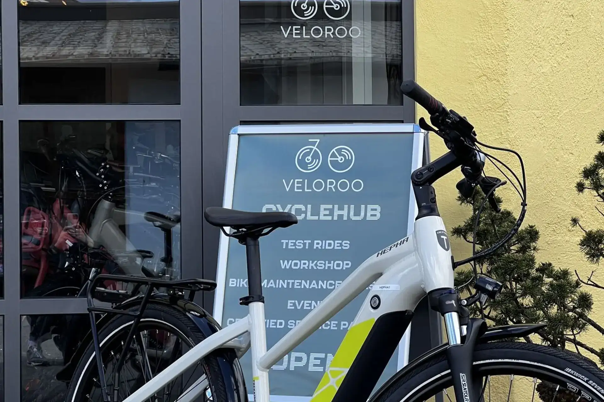 Veloroo CycleHub propose à ses clients des essais de vélos avec Booqable